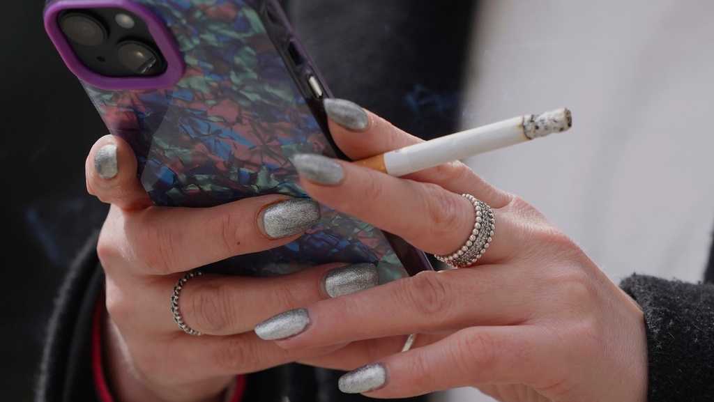 can people born in 2008 buy cigarettes The UK is set to bar anyone after from ever buying as part of a push to make future generations completely smoke-free. The United Kingdom's Tobacco and Vapes Bill Those born after 2008 won't