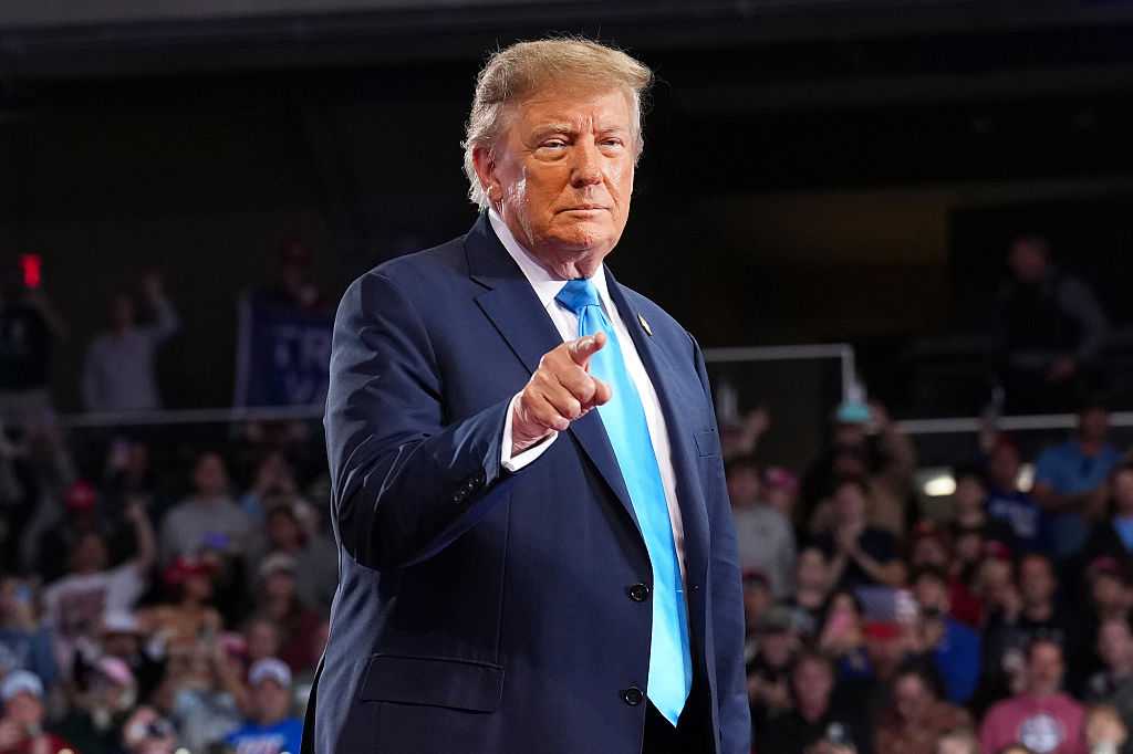 Trump backs Vivek Ramaswamy on controversial ad featuring Democrat Amy Acton's estranged mother