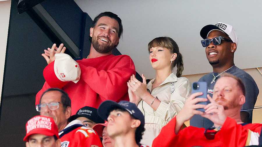 Taylor Swift and Travis Kelce gallery