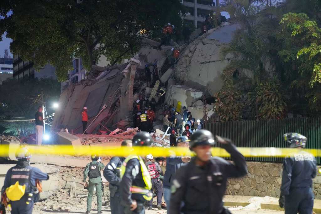 Buildings collapse after back-to-back earthquakes hit Venezuela