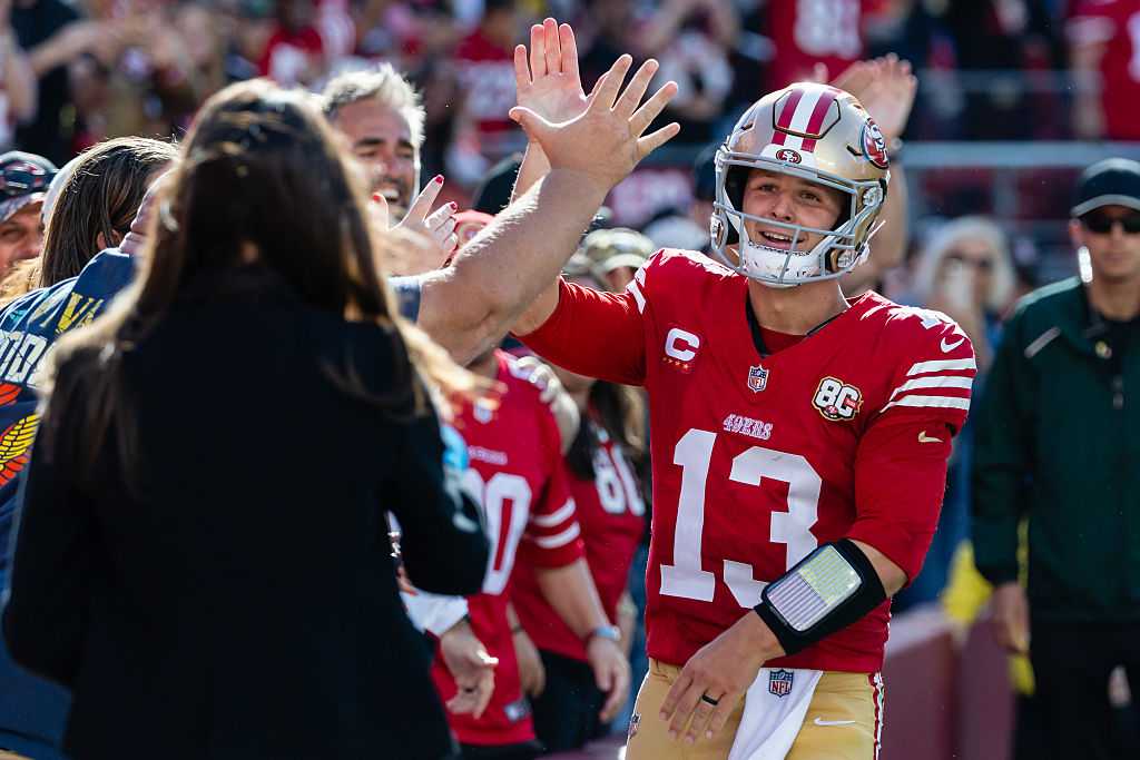 Purdy throws 4 TD passes to lead the injury-depleted 49ers to a 36-30 win vs. the Cardinals