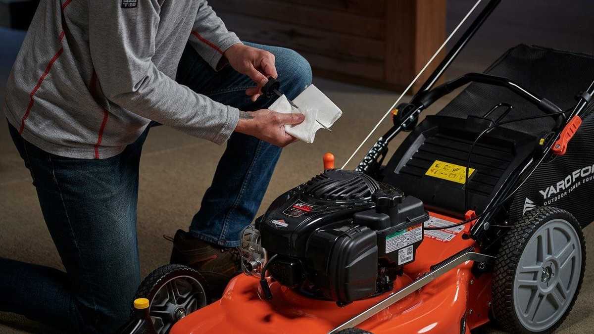 Why choose a gas-powered lawn mower?