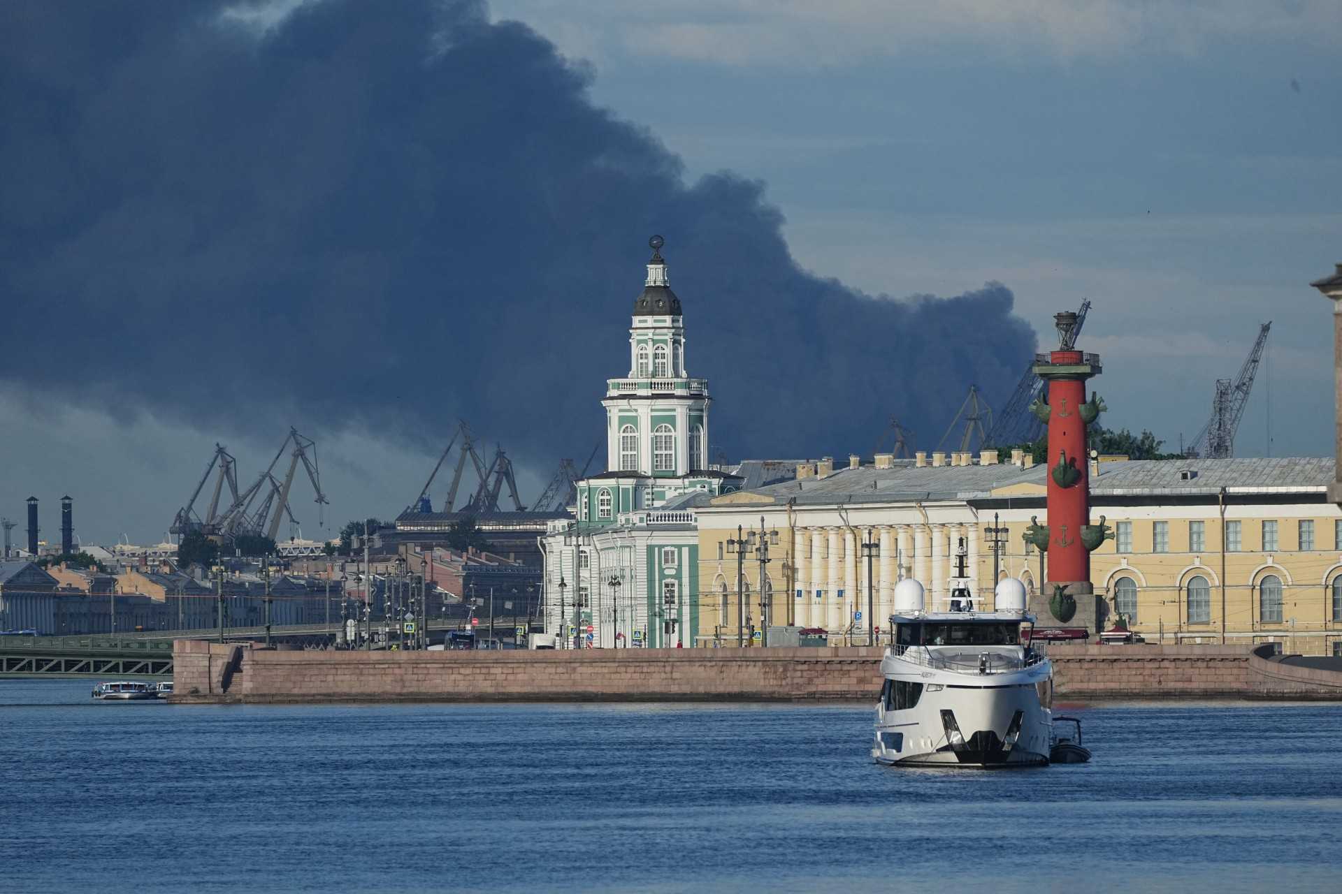 Ukraine targets St. Petersburg again after Putin rejects offer for direct talks