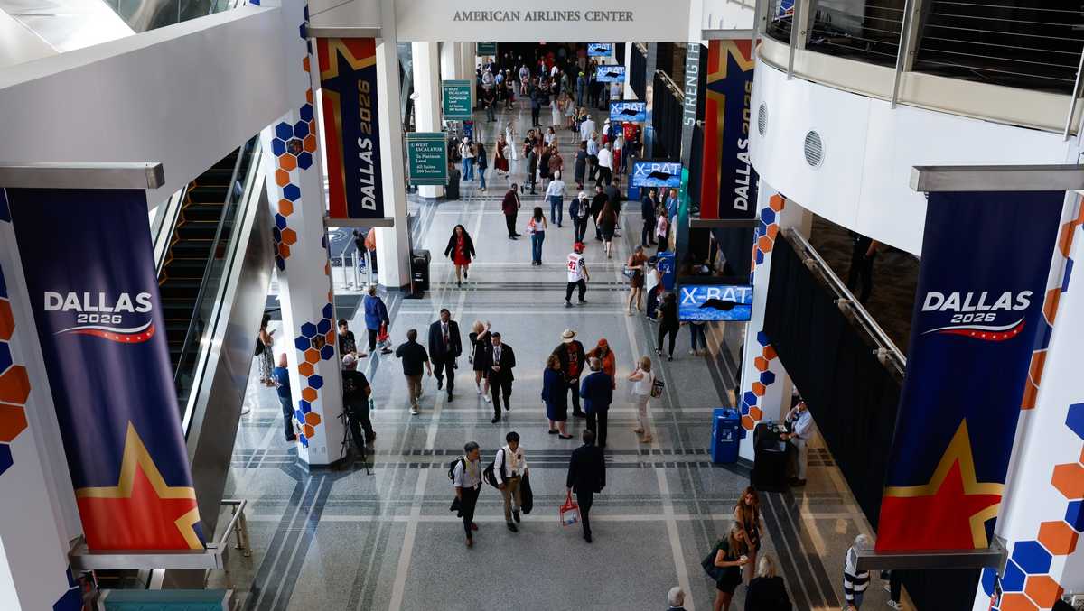 Live updates, fact-checking claims from Day 2 of Republican midterm convention