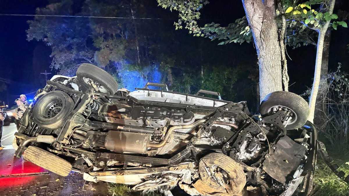 Natchez Man Killed After Vehicle Overturns and Strikes Tree