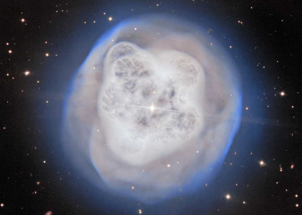 Dying star resembles a crystal ball in new telescope photo