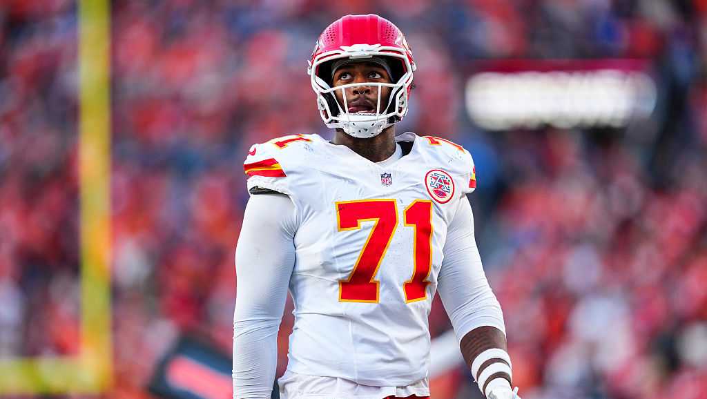 Patrick Mahomes addresses Josh Simmons report, says Chiefs have had 'hard conversations'
