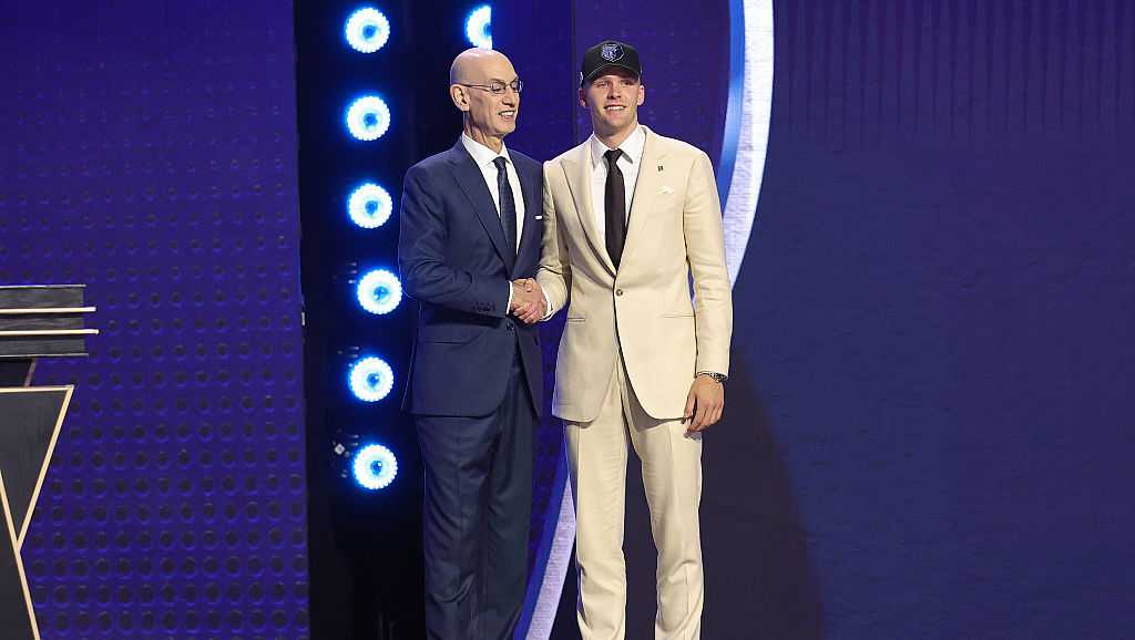 2026 NBA draft: Bennett Stirtz first Iowa player off board in NBA draft