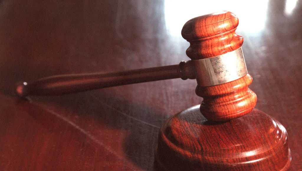 Police: Belton man accused of stealing Ford F-350 wheels from Clinton business