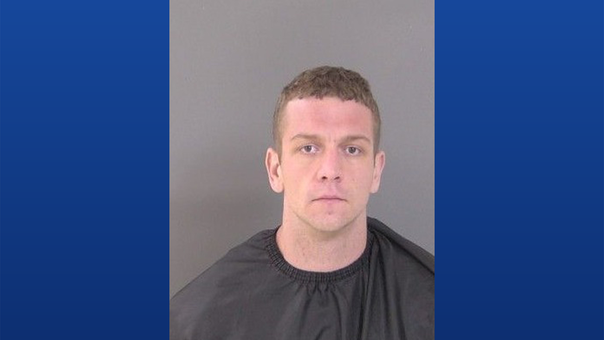 Vero Beach man accused of canceling boss’ flight tickets to Las Vegas by using her personal info