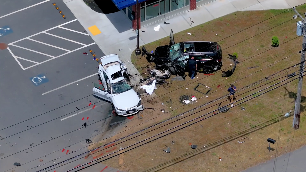 Woman dies in multivehicle crash in Taunton