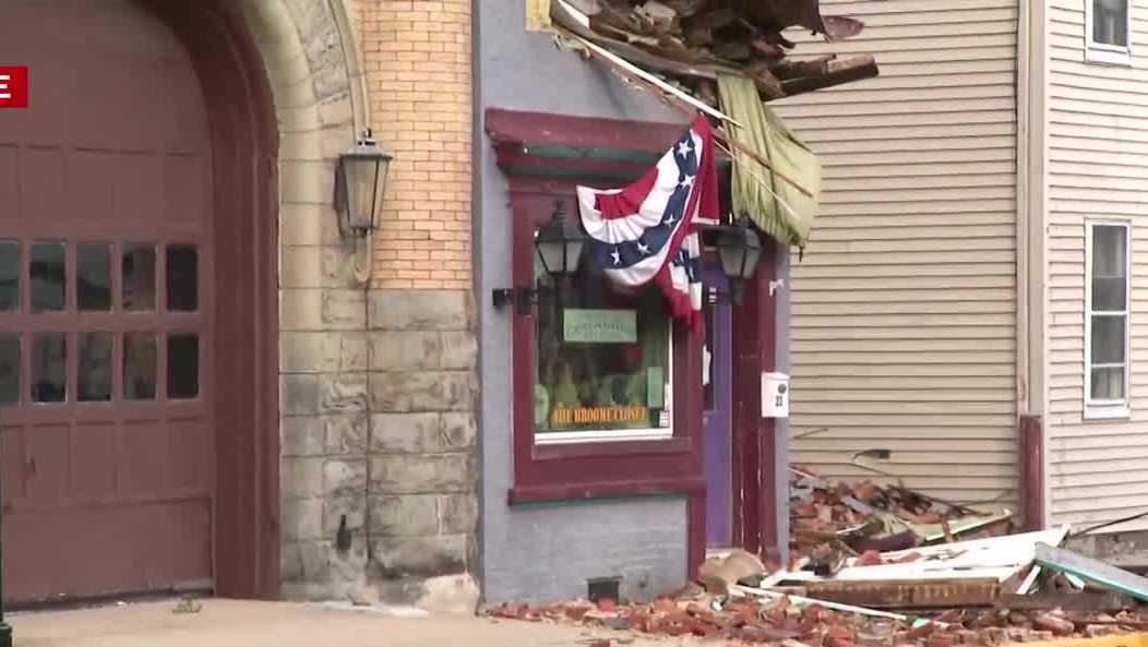 Part of Keystone Building collapses onto Columbia ceramics business during storm
