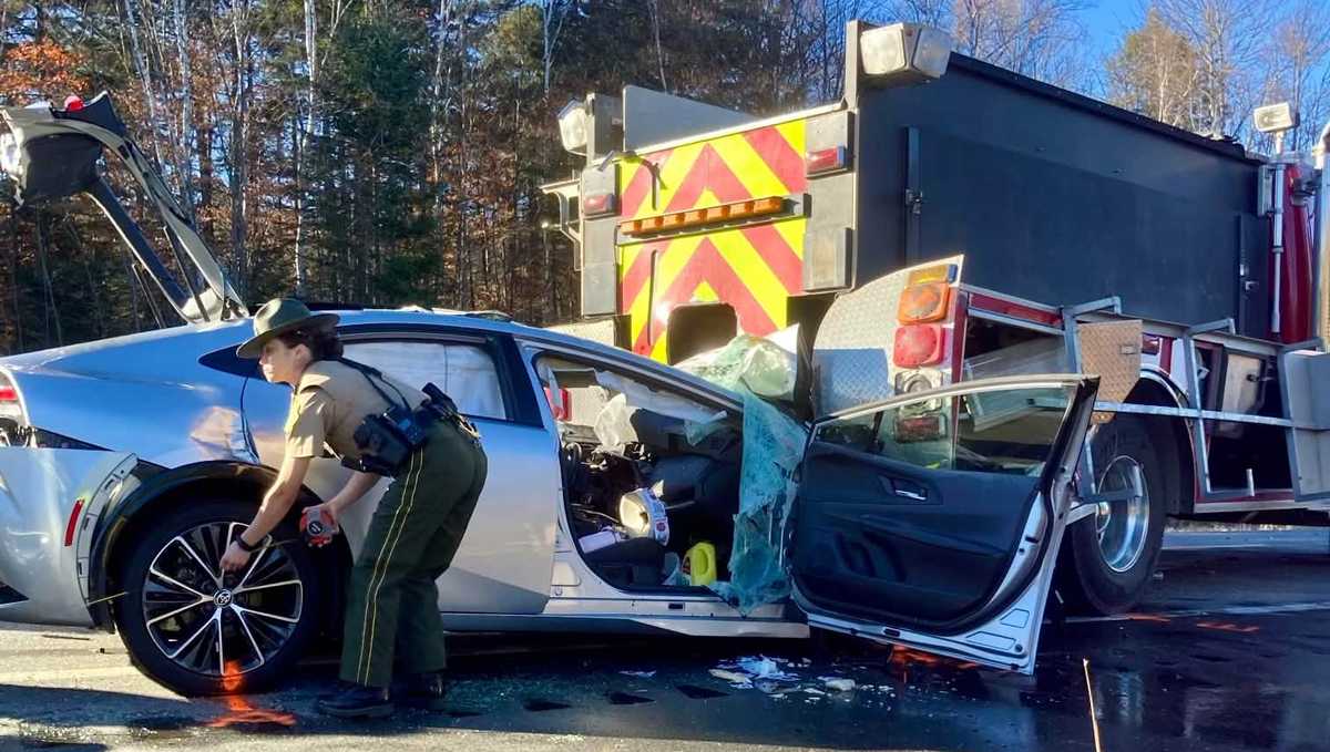 Tanker truck hit, totaled while responding to separate crash on I-89 in Vermont