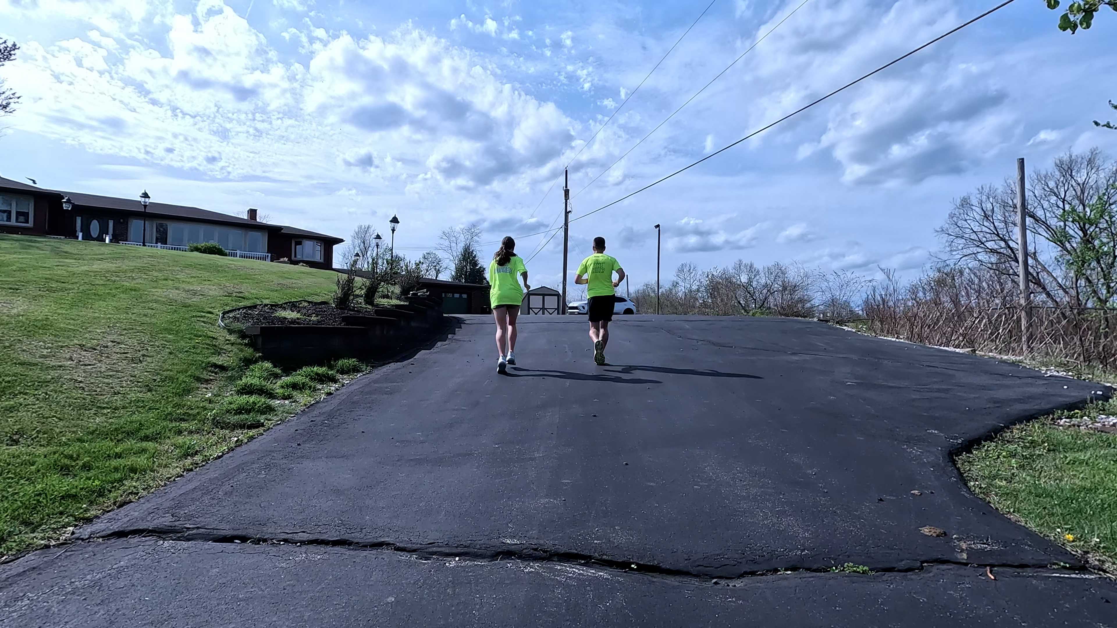 Marathon twists, turns made easier thanks to 'Hill Runner' volunteers