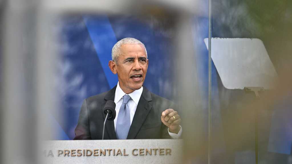 Former President Barack Obama to campaign in Cleveland for Ohio Democrats; visit comes under two weeks before midterm elections