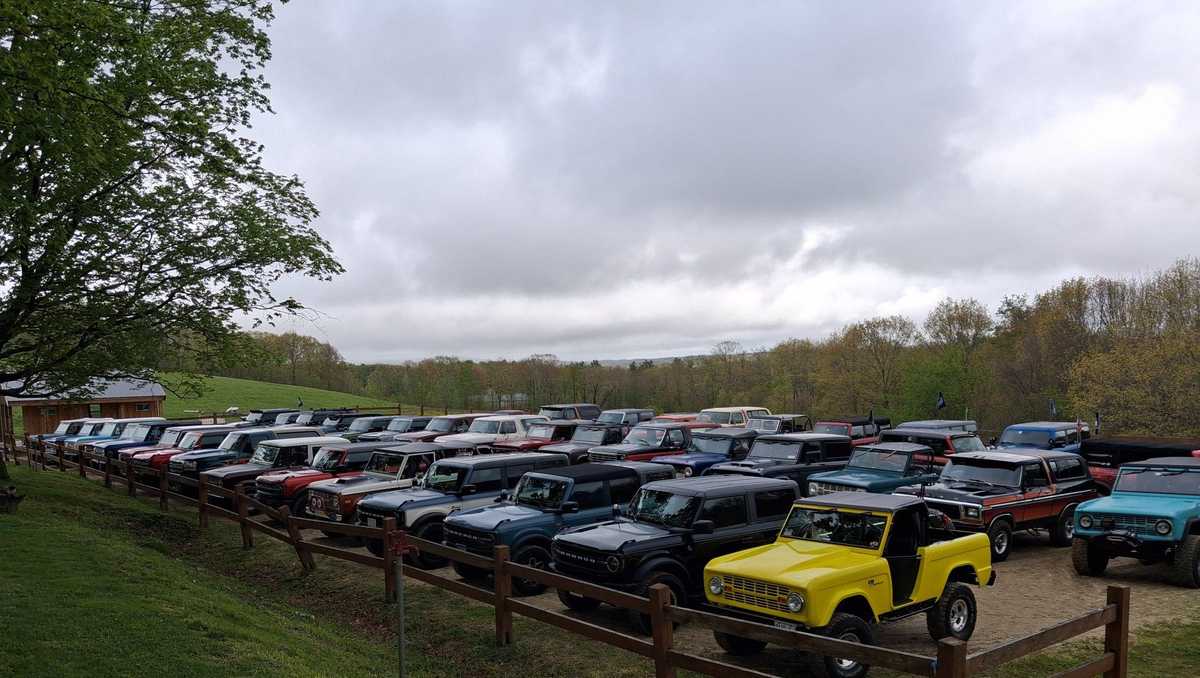 5 for Good: Ford Broncos descend on Gardner to support veterans