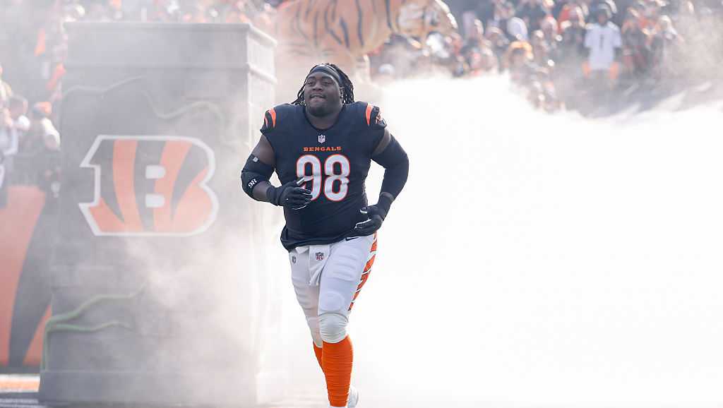 Bengals' Slaton 'Showing up every day is what I'm going to do' amid ...
