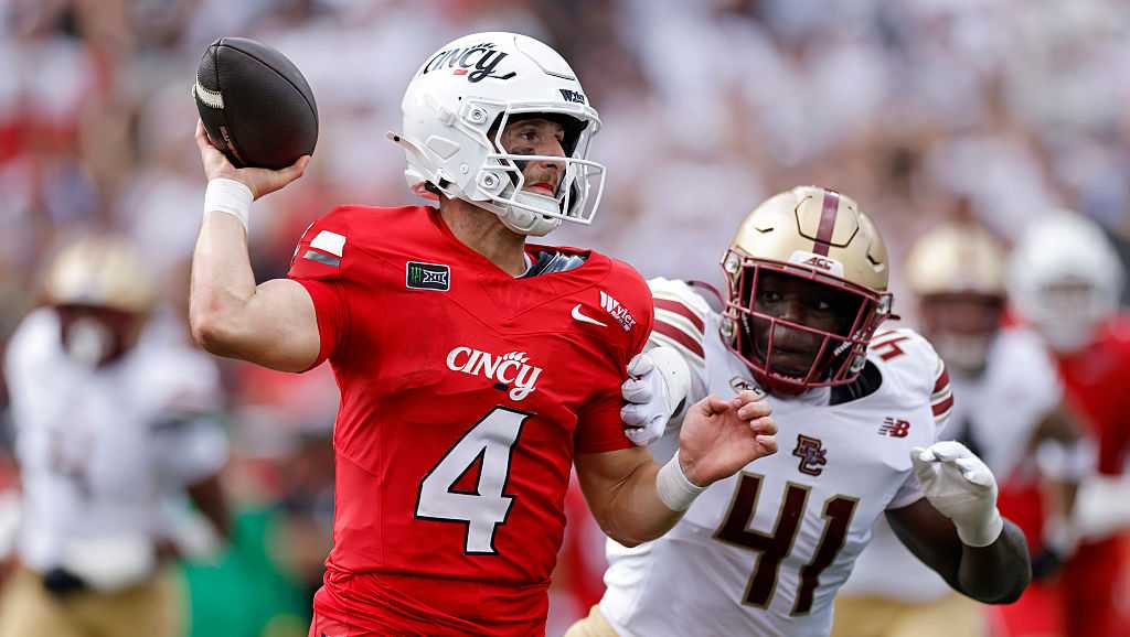 French accounts for 4 TDs as Cincinnati extends home opener streak with 34-15 victory