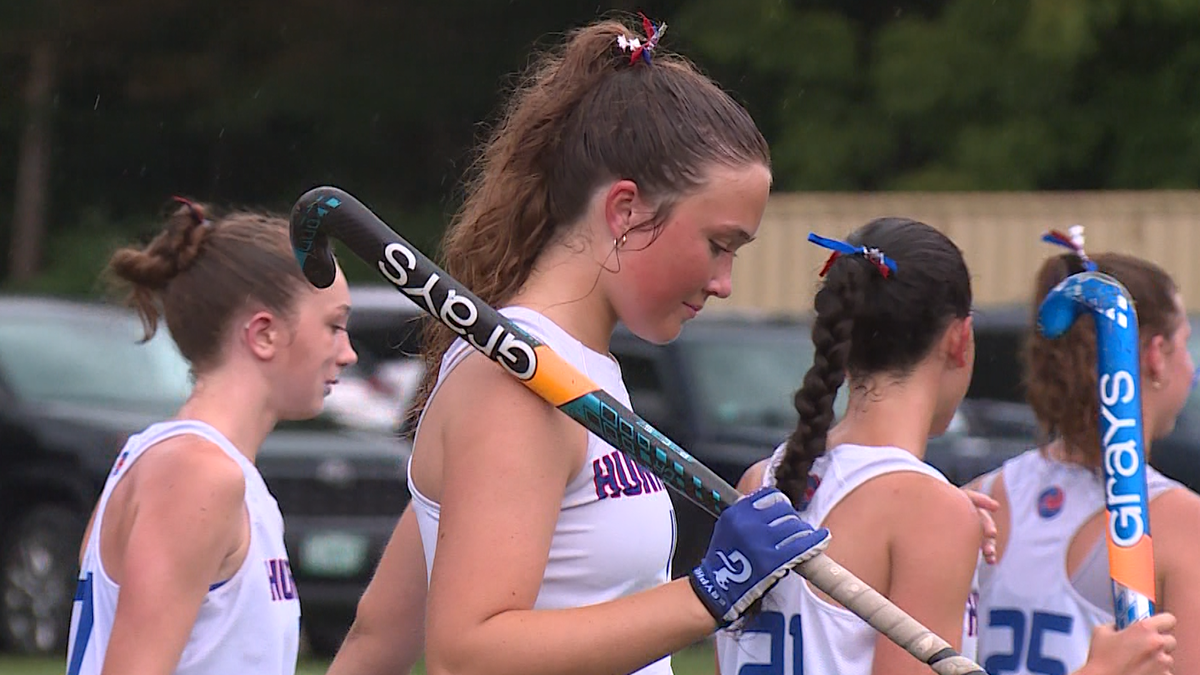 Hartford High School field hockey takes down Windsor with strong first half performance