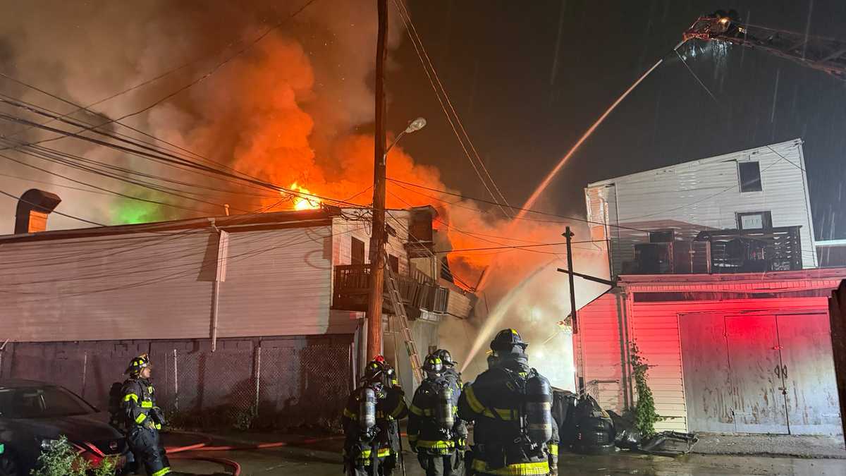 Firefighters battle 4-alarm fire at Curtis Bay paint warehouse