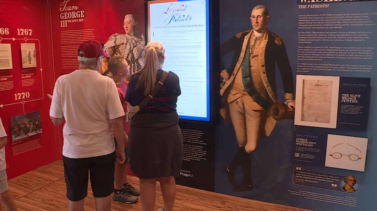 Freedom 250 mobile museum offers free tours in Fort Smith
