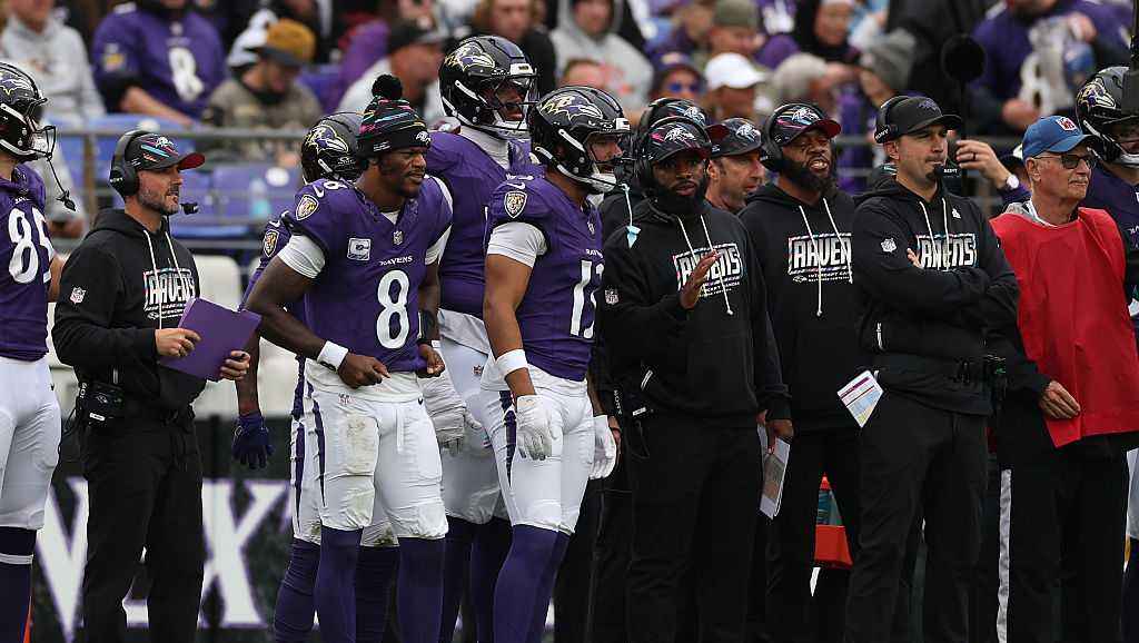 Ravens survive second half without Jackson in 24-18 victory over Titans