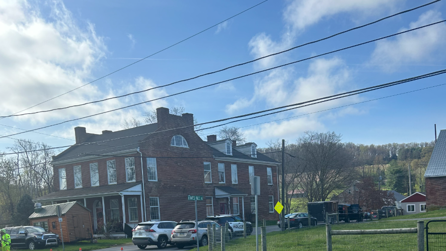Man found dead after armed standoff in Lancaster County