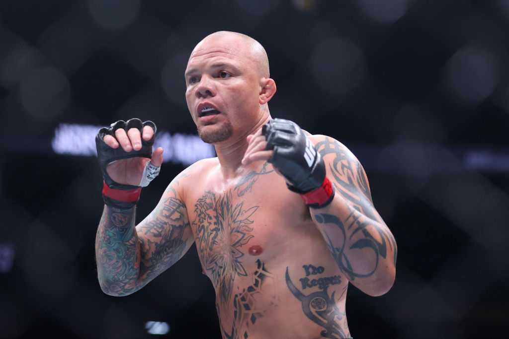 Former UFC fighter Anthony Smith faces felony charges for domestic violence incident