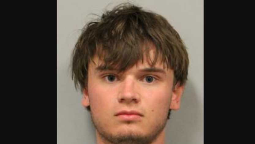 Overland Park man accused of attacking captain with knife during snorkel tour in Hawaii