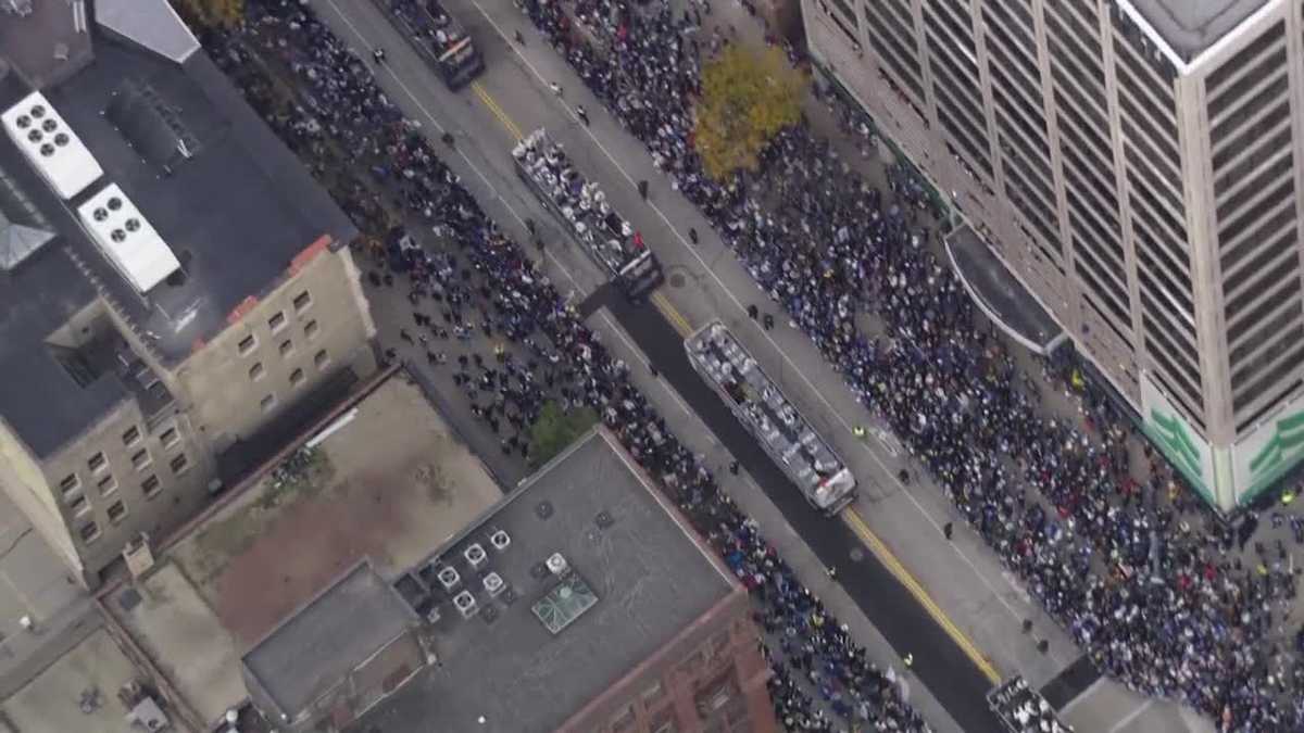 Milwaukee police estimate over 750,000 attend Brewers championship parade