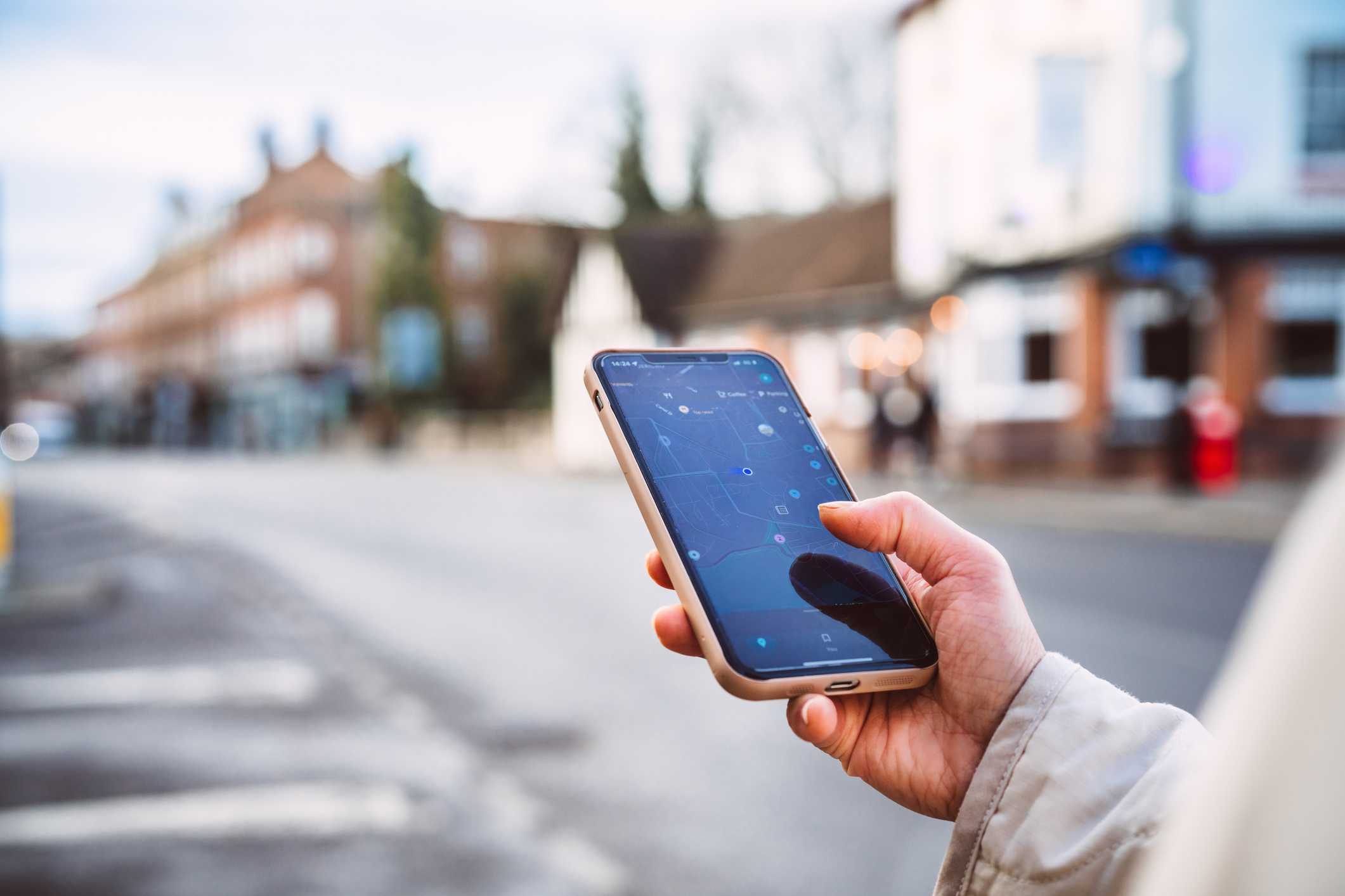 Supreme Court rules constitutional privacy protections apply to cellphone user's location history
