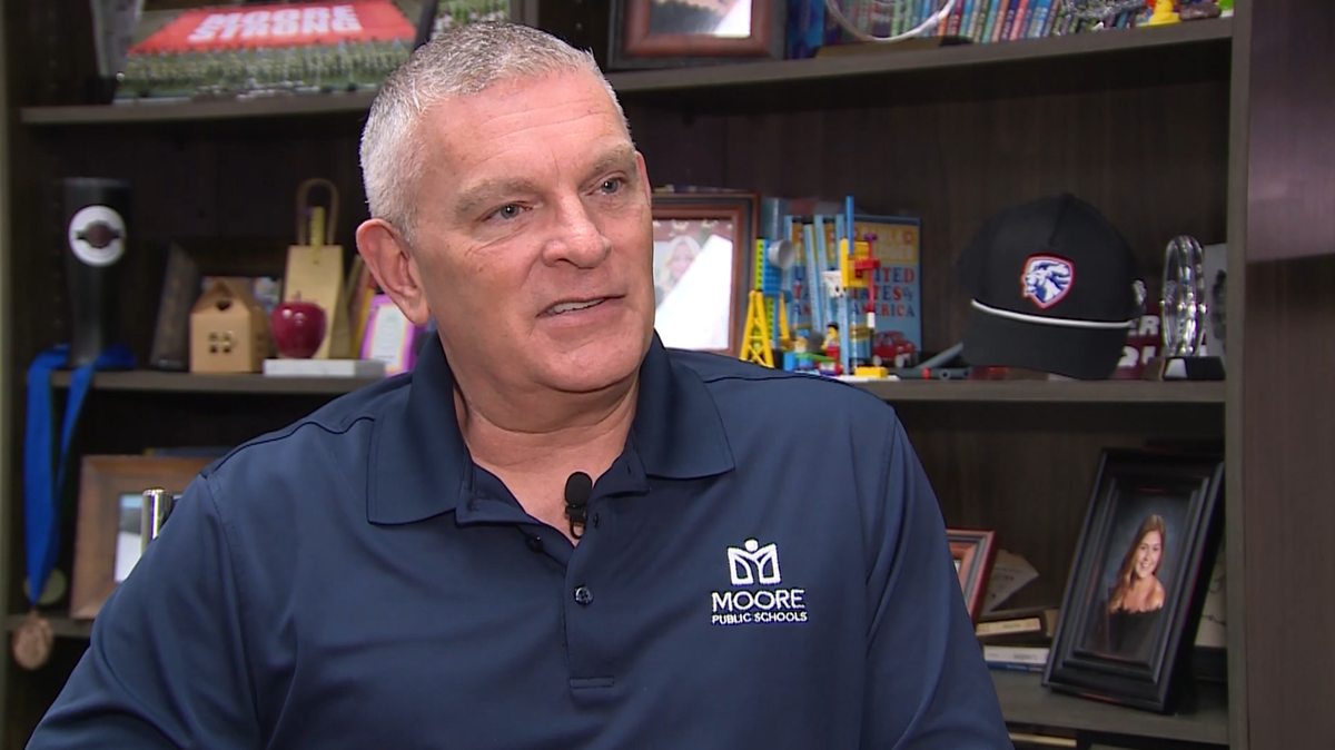 moore public schools superintendent robert romines