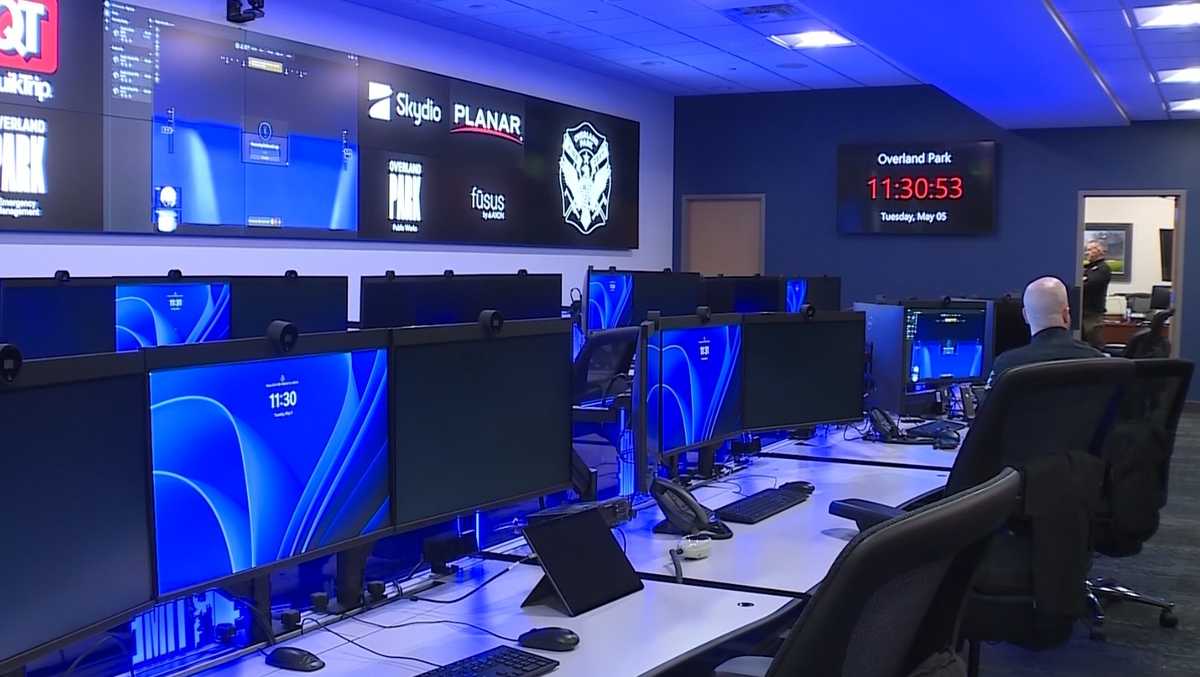 Overland Park police open real-time information center