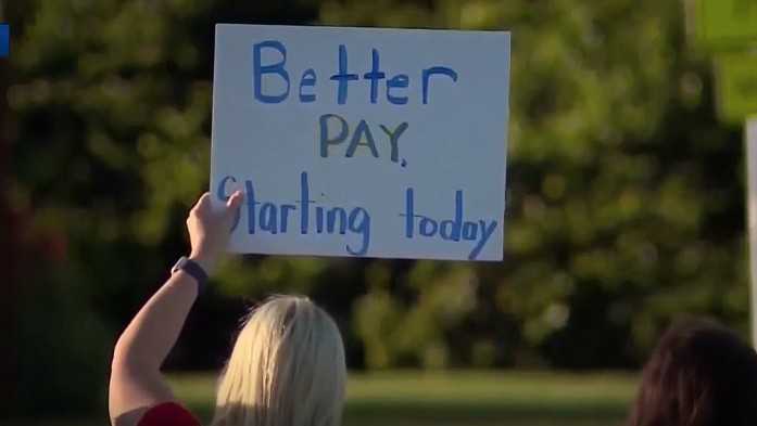 Palm Beach teachers union plans news conference over salary hearing timing