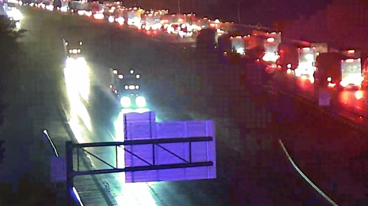 OSP: 2 hospitalized after series of crashes shuts down lanes on I-71 for hours