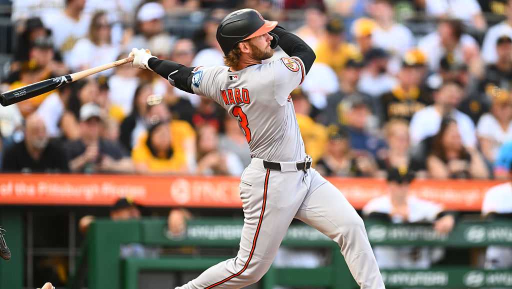 Orioles trade outfielder to Seattle Mariners