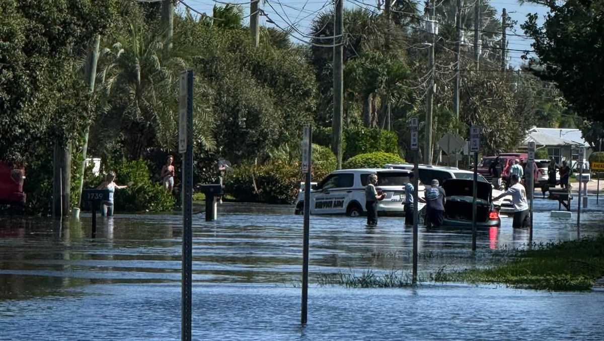 Significant flooding reported in Palm City
