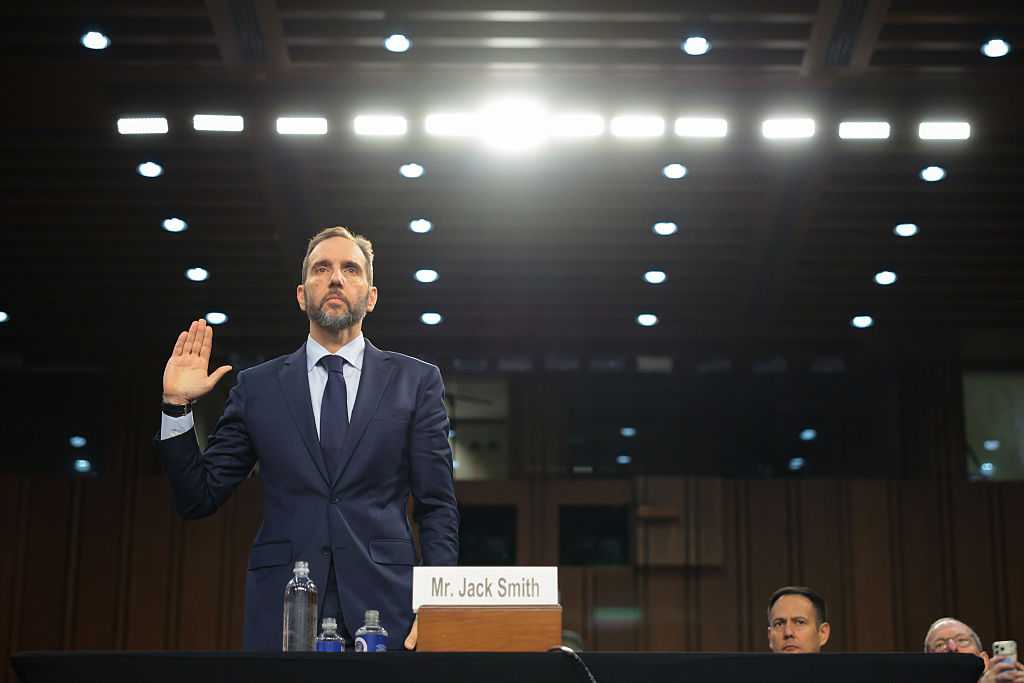 Ex-Trump prosecutor Smith forcefully defends investigations as Republicans criticize team's tactics