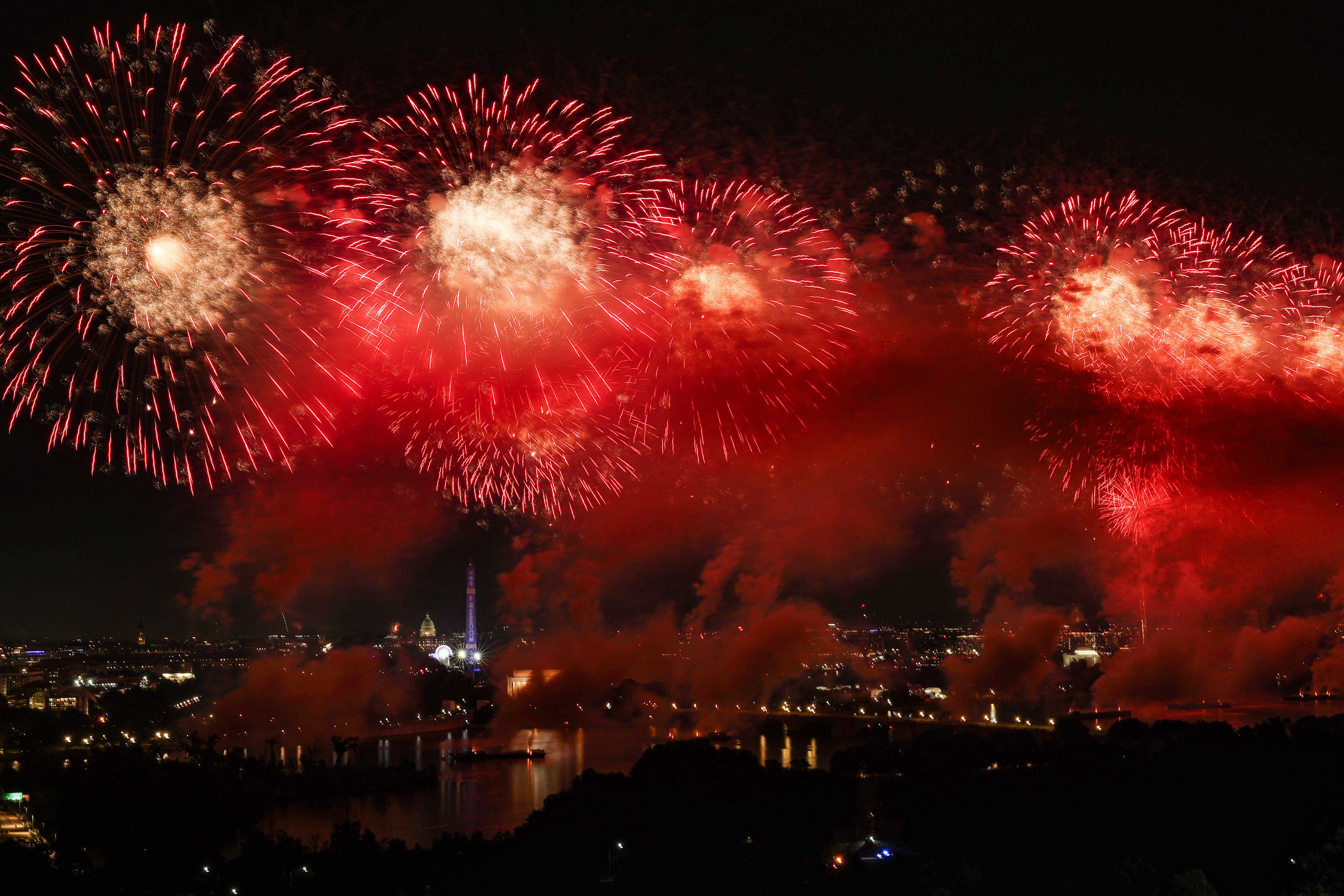 More than 800,000 fireworks mark America 250 celebrations in DC