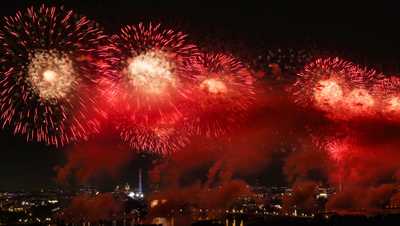 More than 800,000 fireworks mark America 250 celebrations in DC wbbh