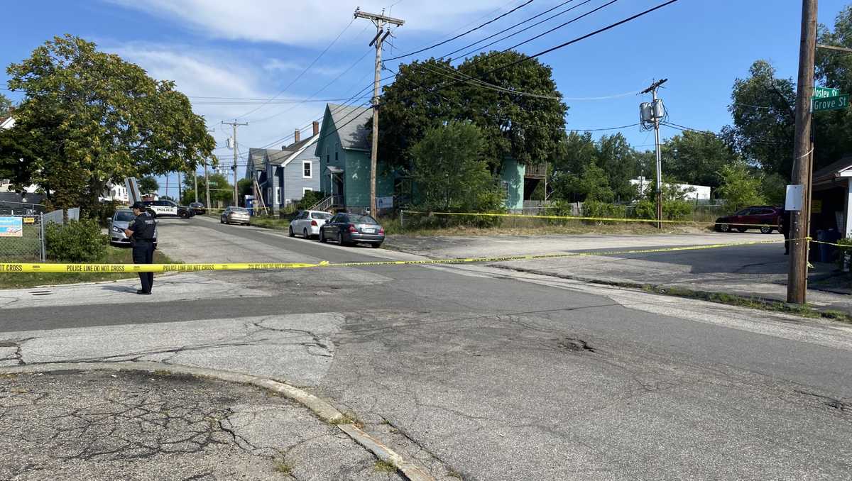'I felt like I was in a mad house': Neighbors react to shooting at Manchester apartment building