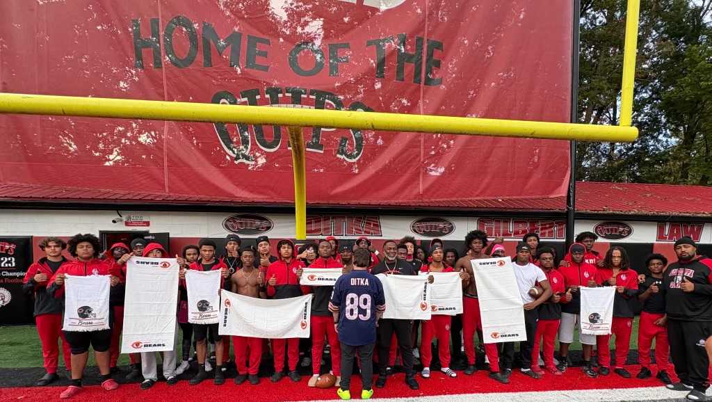 'Get the W for him': Aliquippa football team honors Ditka with tribute and victory