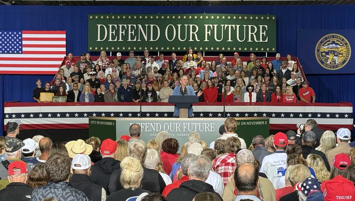 JD Vance holds rally for Nebraska Republicans