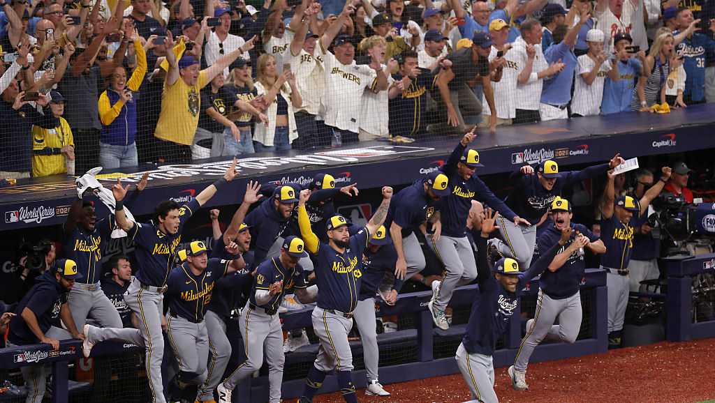 Milwaukee Brewers return home