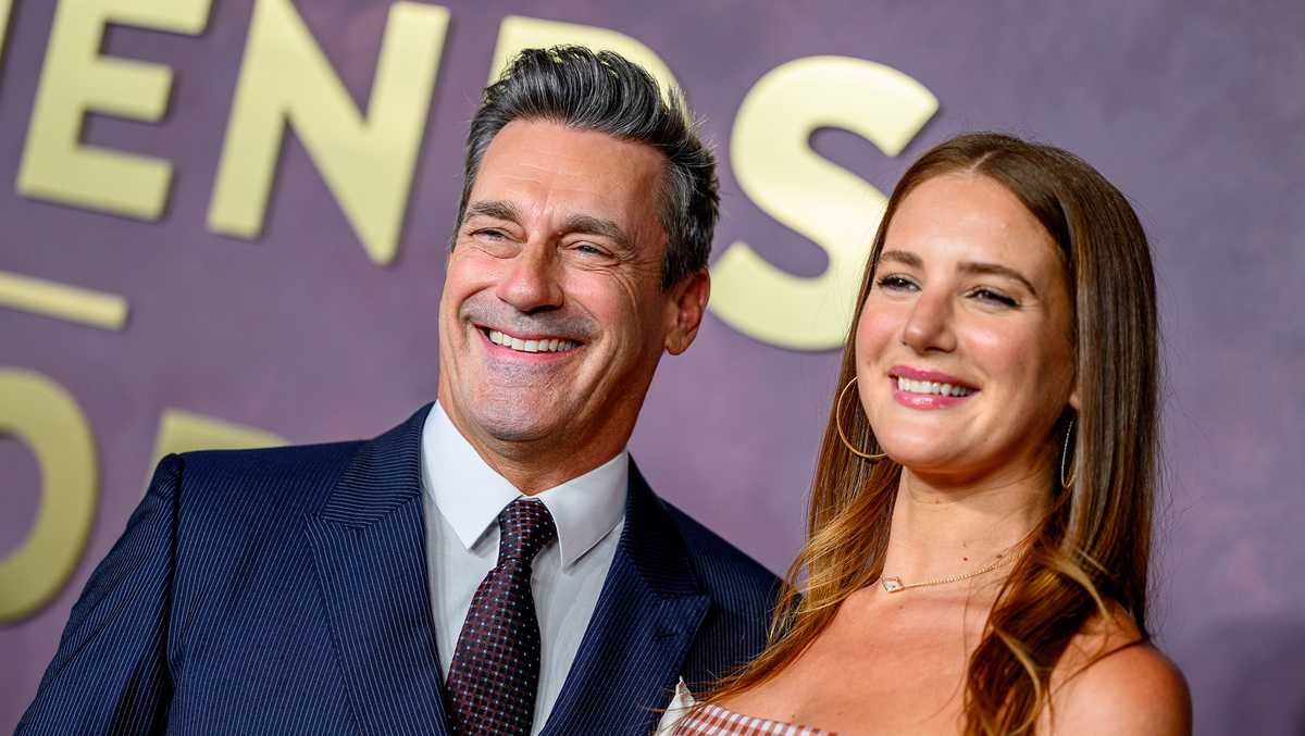 Jon Hamm and Anna Osceola are expecting their first child
