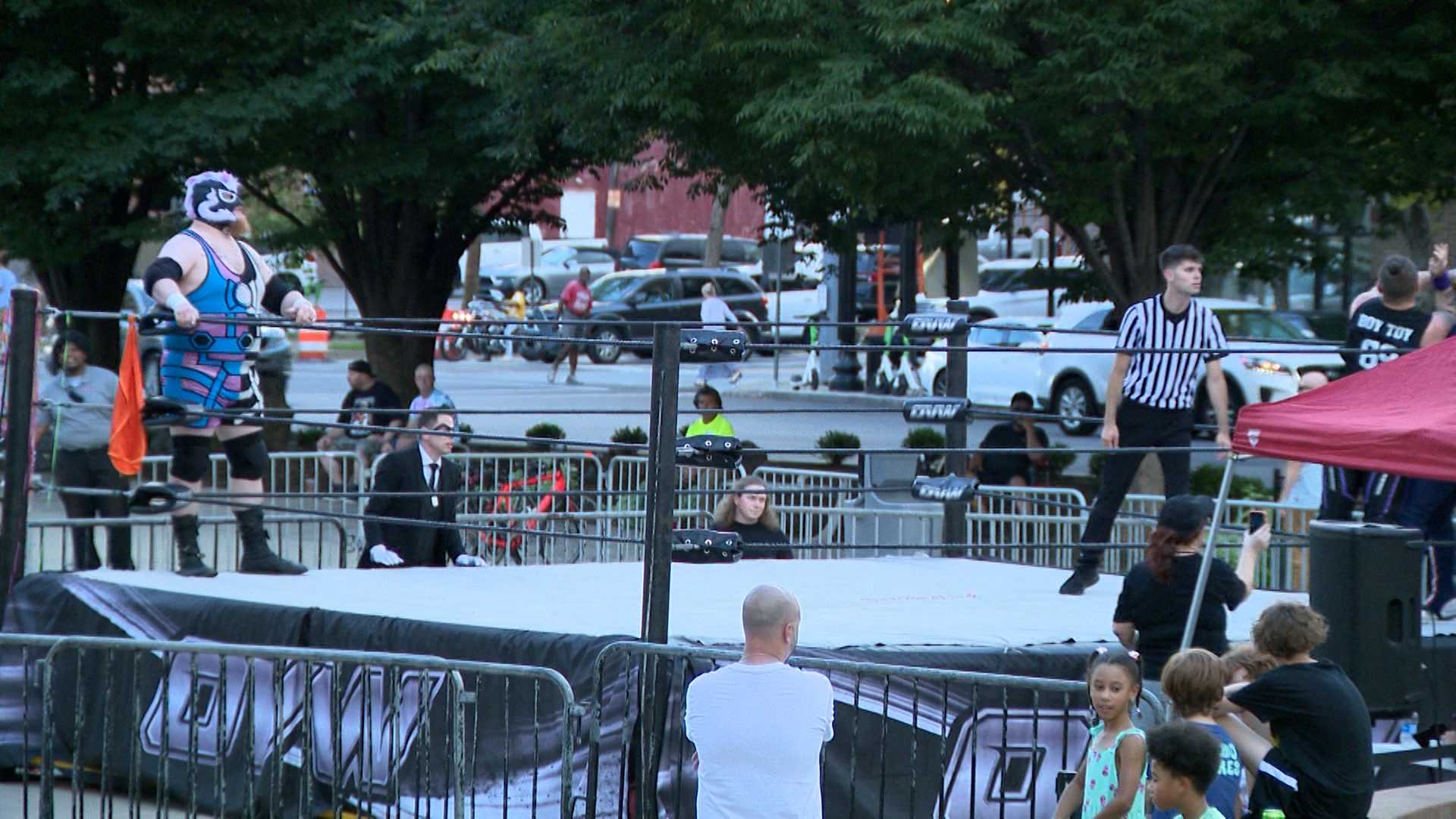 Downtown Happy Hour series in Louisville kicks off with wrestling twist
