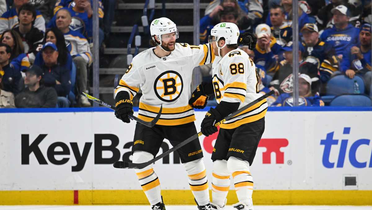 Boston Bruins dominate Buffalo Sabres in Game 2 of the first-round playoff series