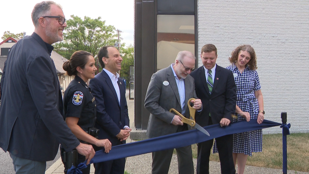 New crisis center opens in Louisville to support those with mental health challenges