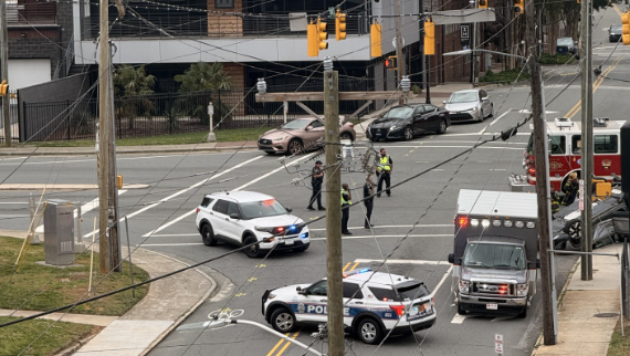 Winston-Salem police: Minor injuries reported after crash on Trade Street; roads open