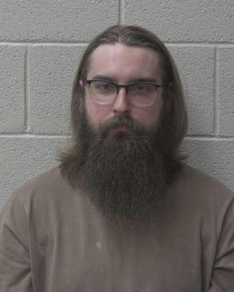wyff4.com - Stephanie Moore - Hillbilly Hemp business search ends with one arrest, SBI says